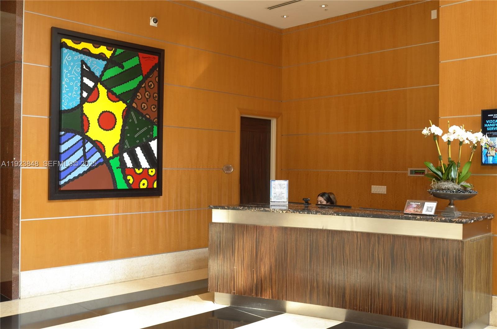 253 NE 2nd St #908 Miami, FL 33132