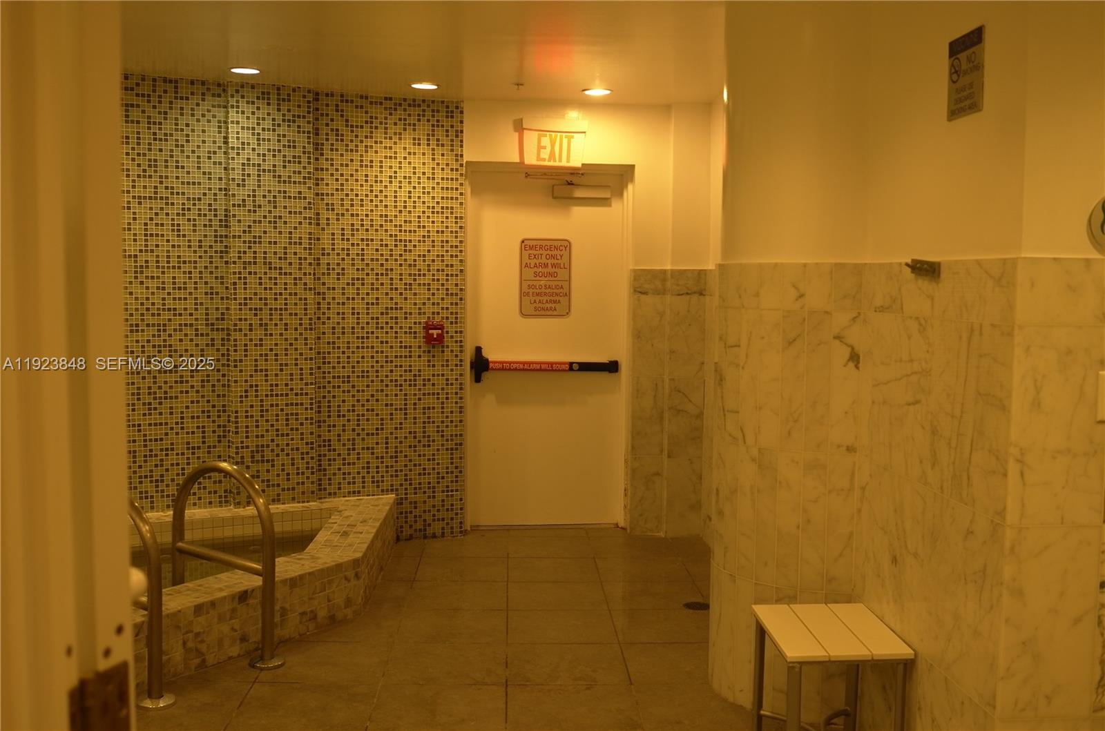 253 NE 2nd St #908 Miami, FL 33132