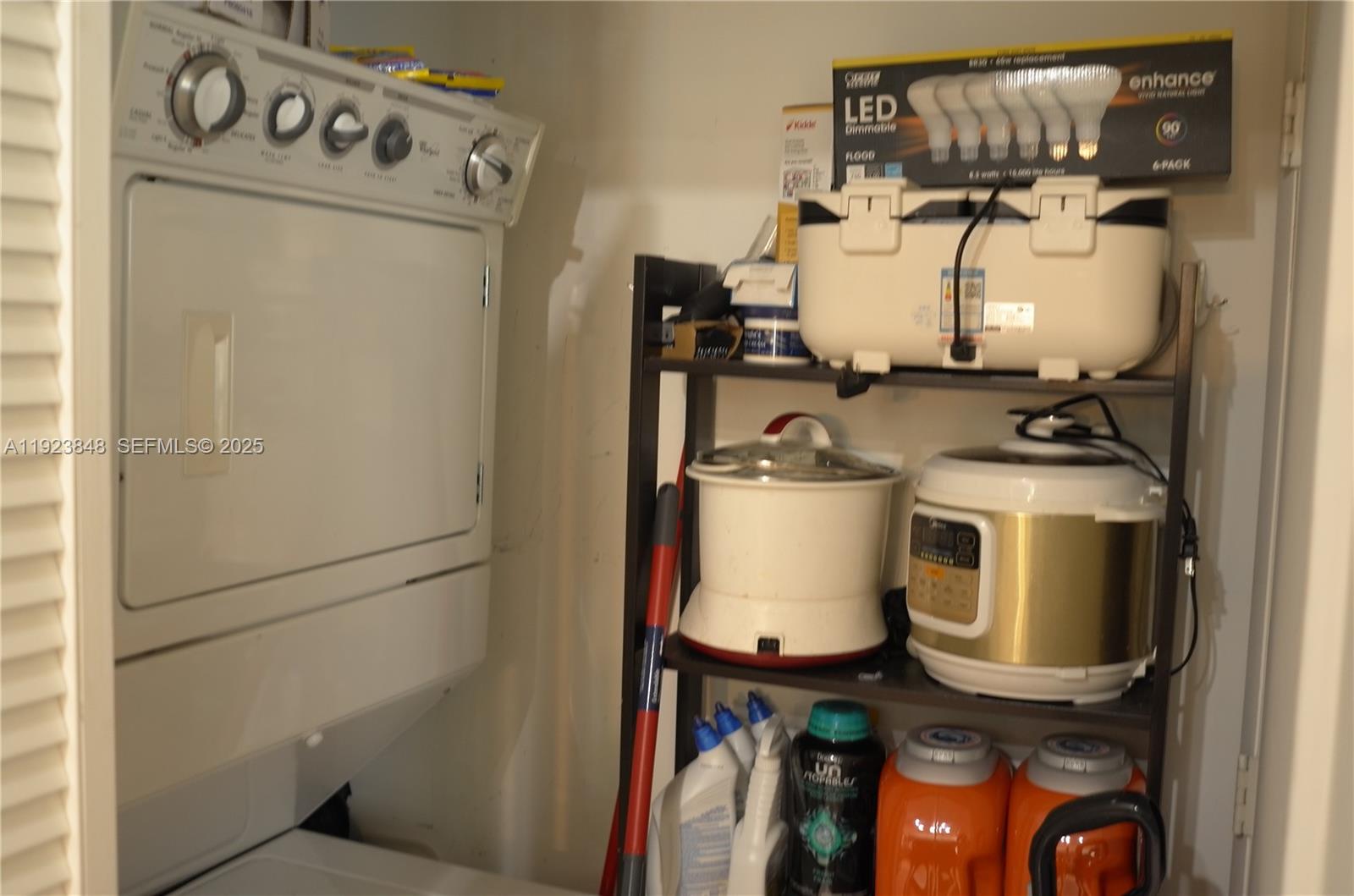 253 NE 2nd St #908 Miami, FL 33132