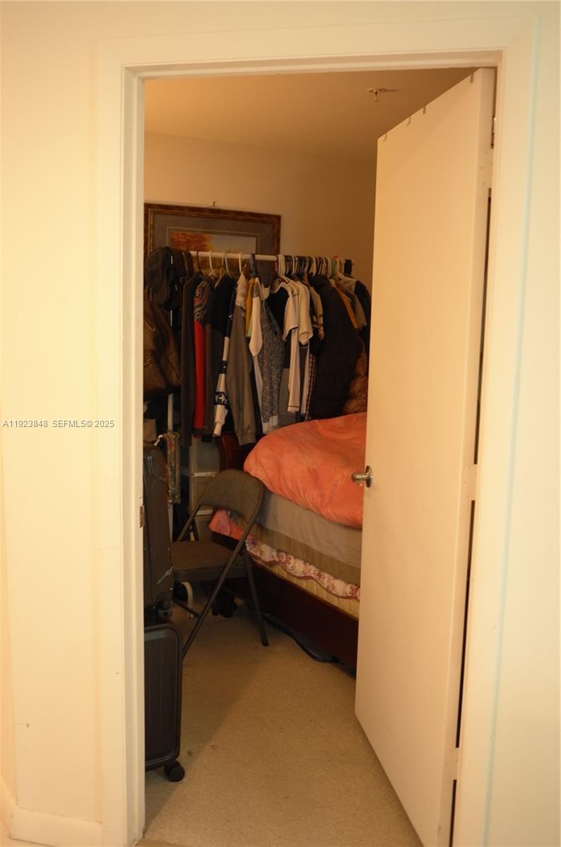 253 NE 2nd St #908 Miami, FL 33132