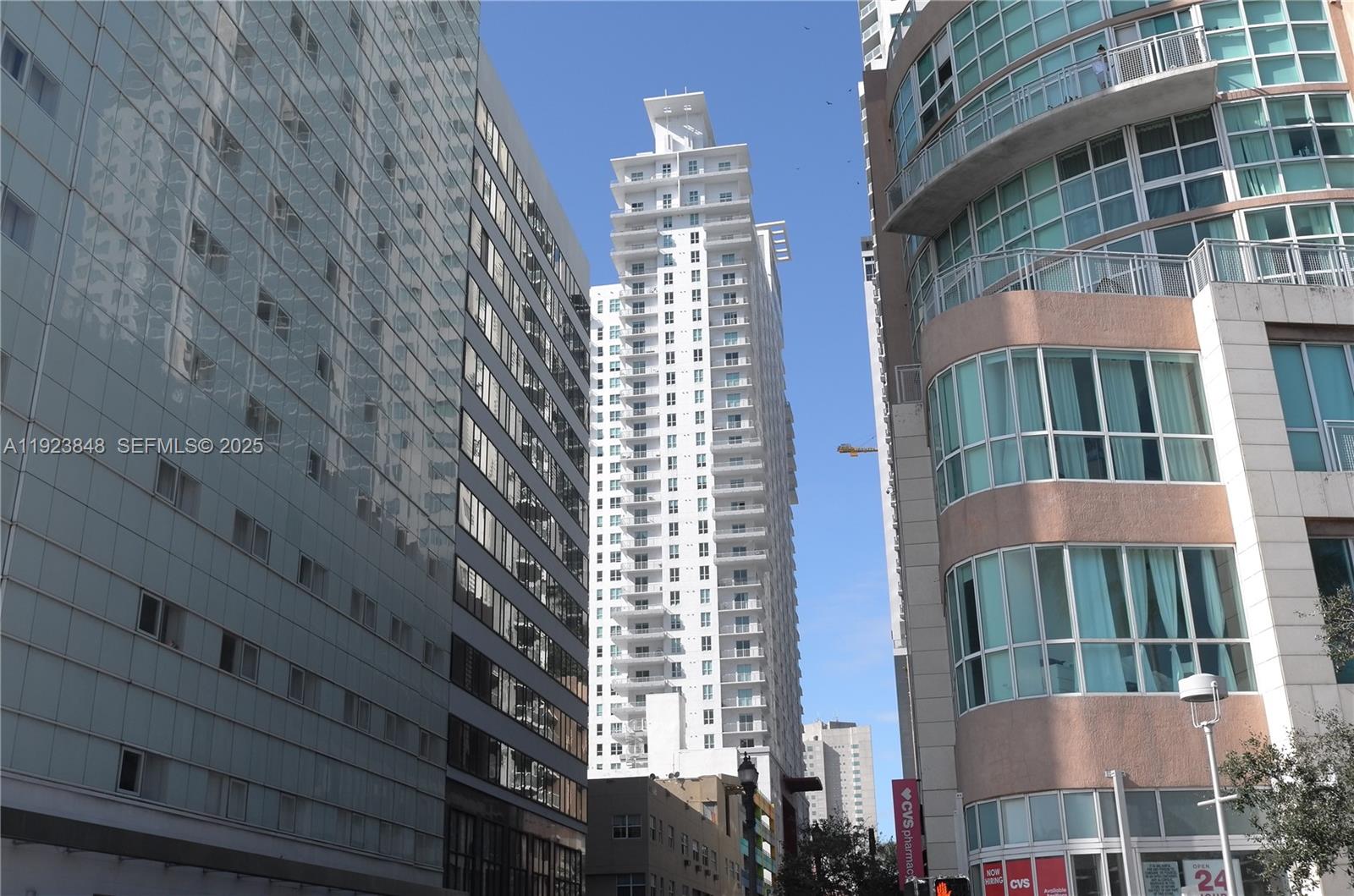 253 NE 2nd St #908 Miami, FL 33132