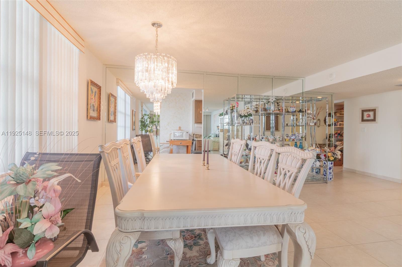 image Winston Towers 50011