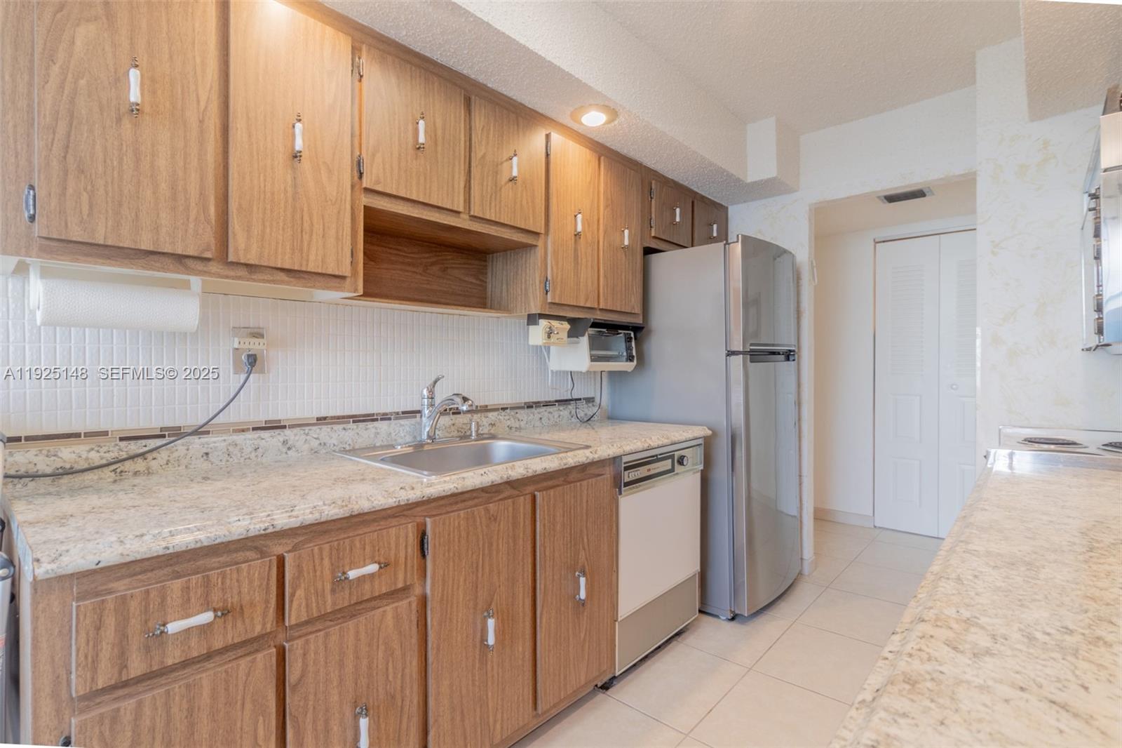 image Winston Towers 50019