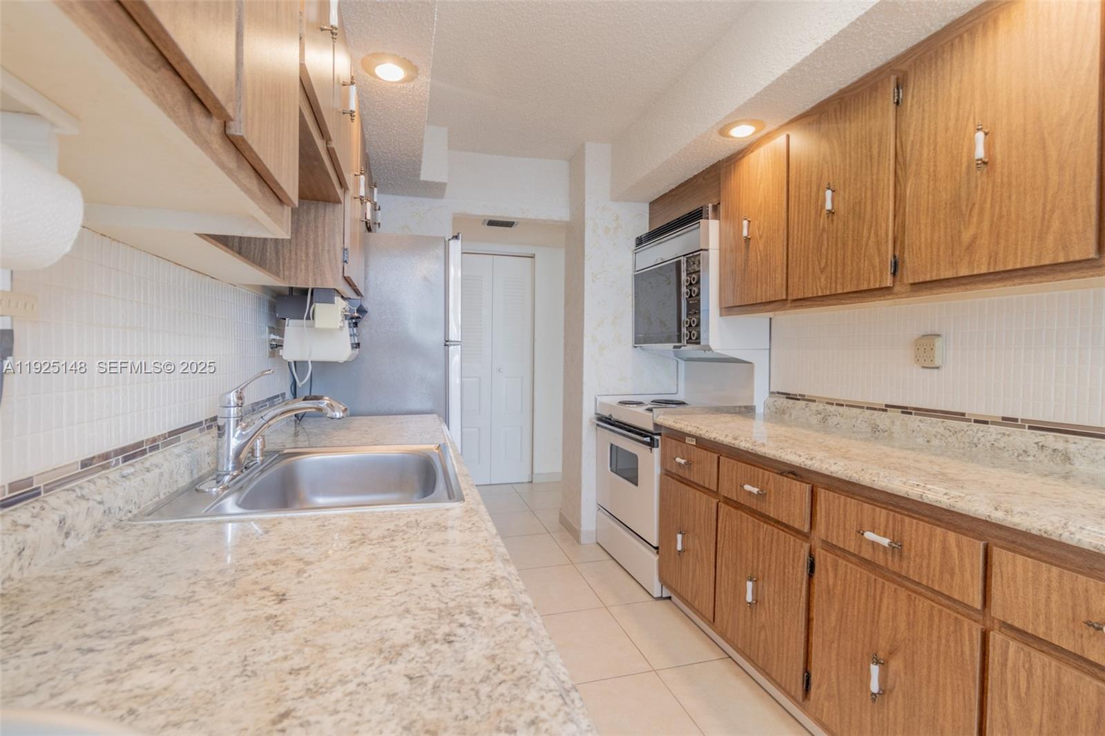 image Winston Towers 50020