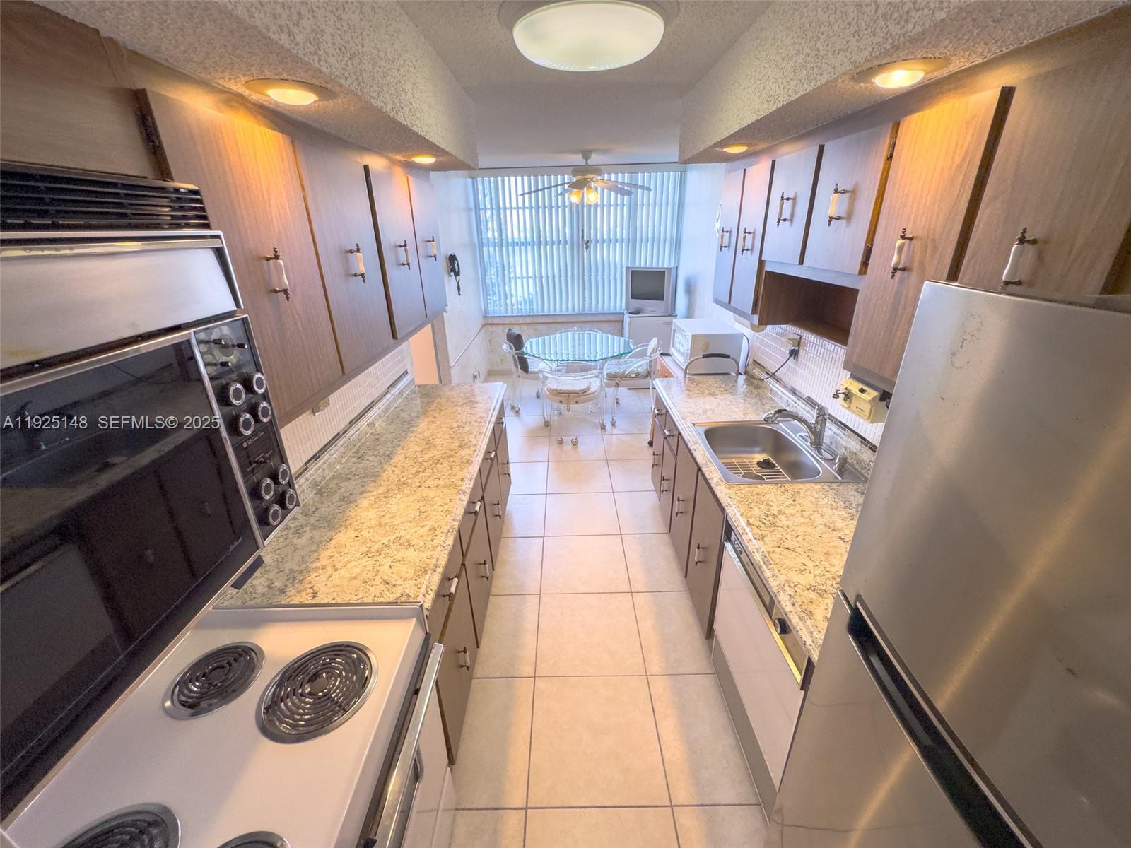 image Winston Towers 50024