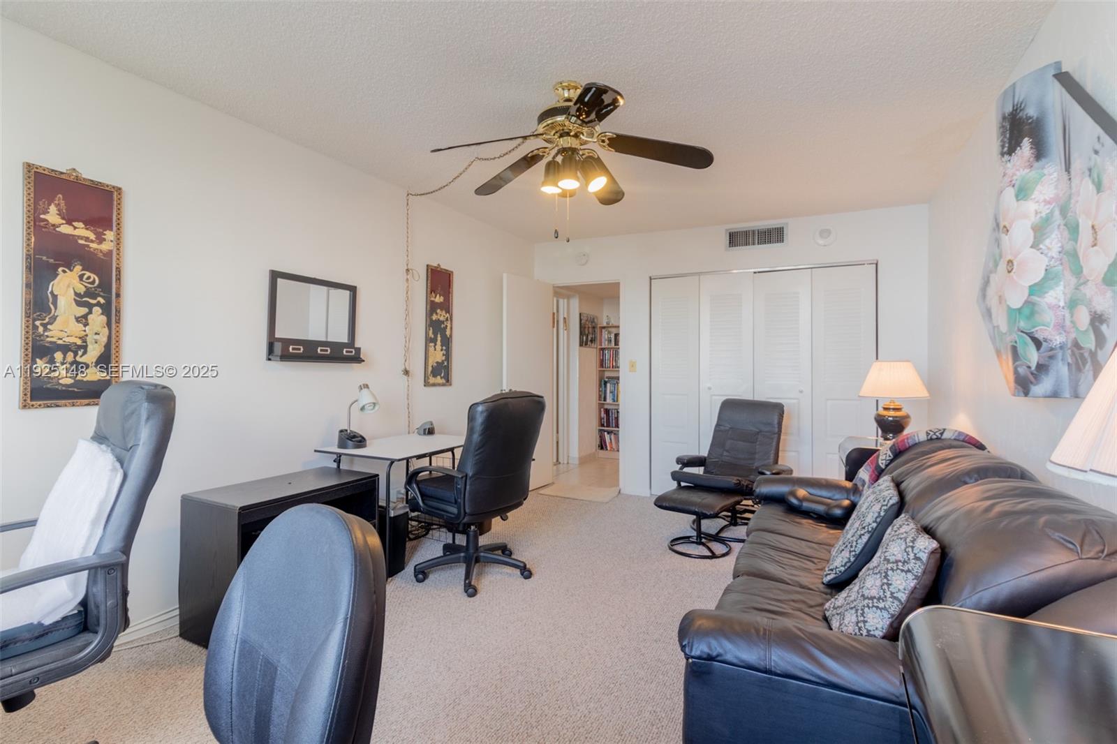 image Winston Towers 50027