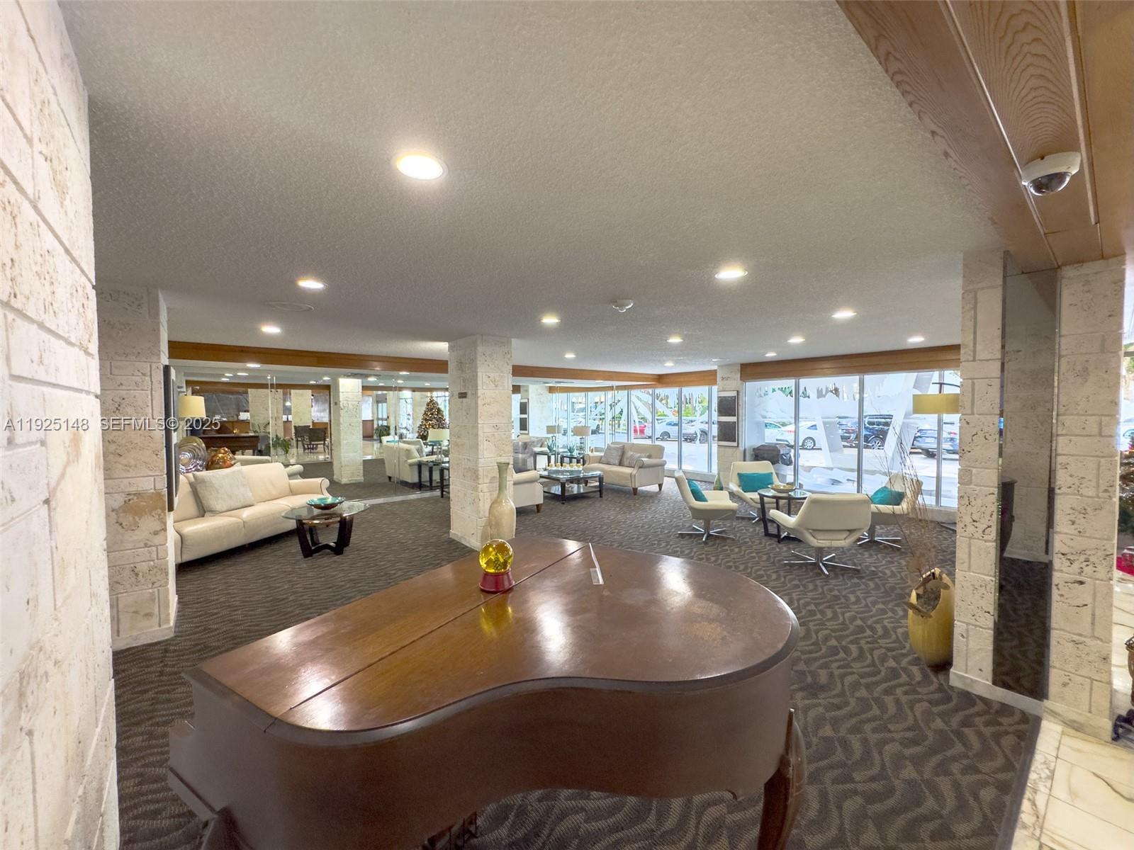 image Winston Towers 50048