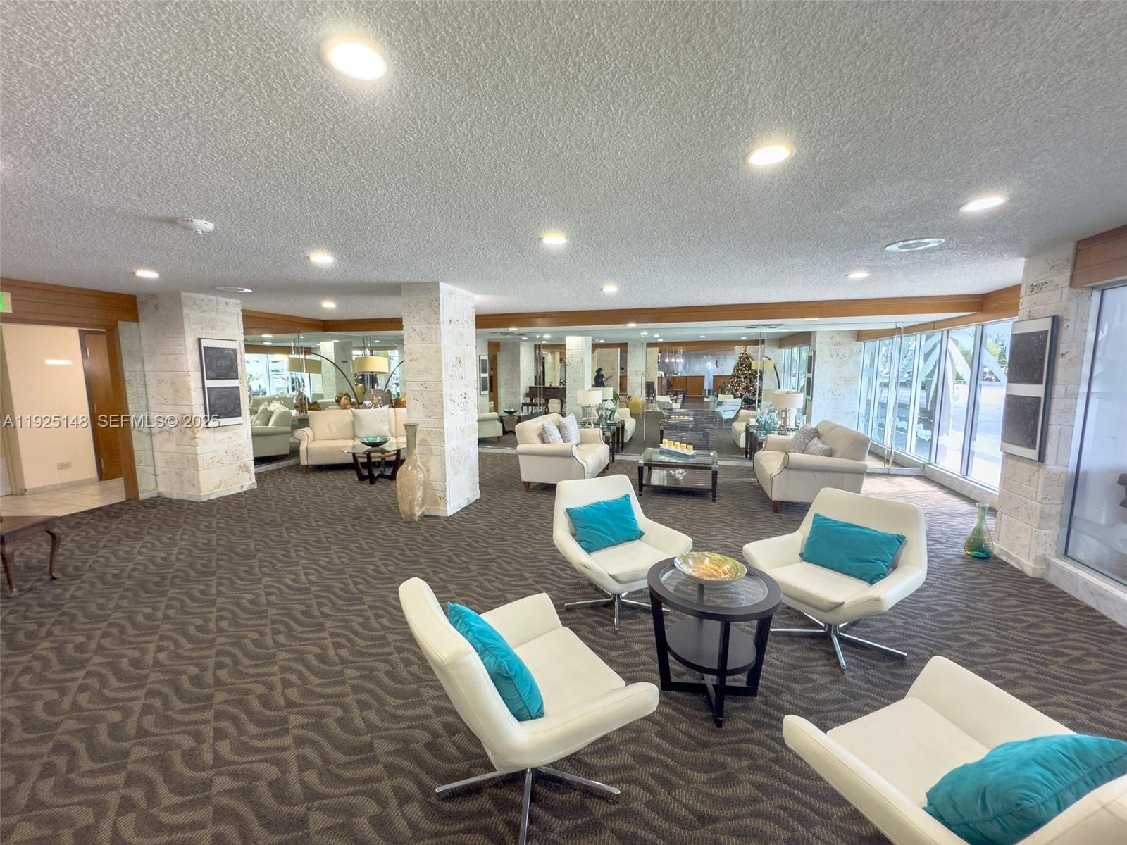 image Winston Towers 50050