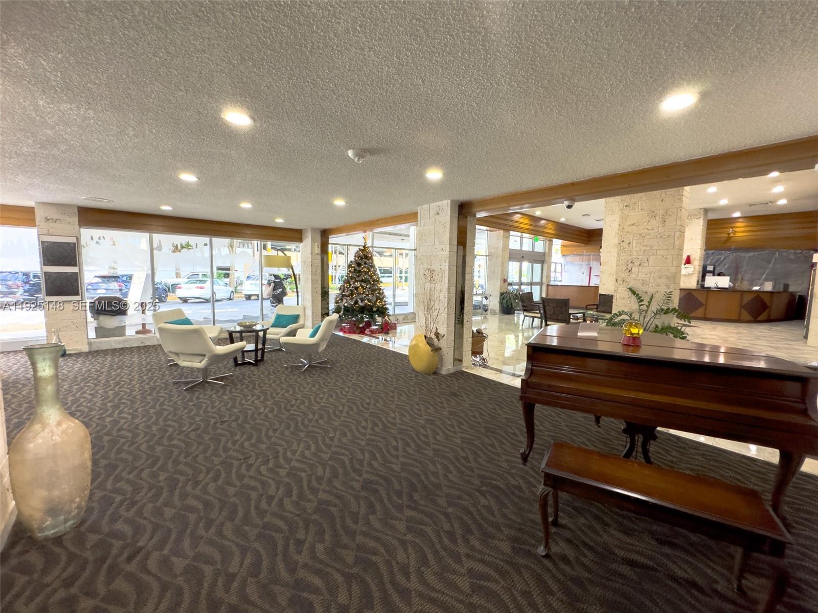 image Winston Towers 50053