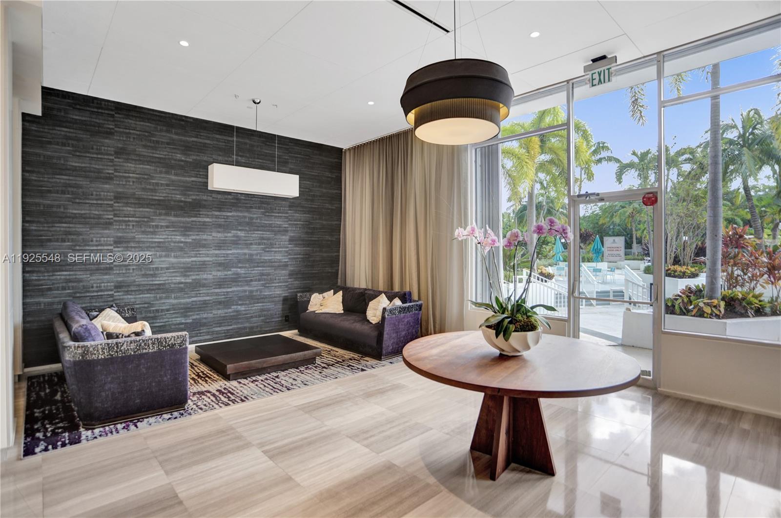 image Arlen House East19