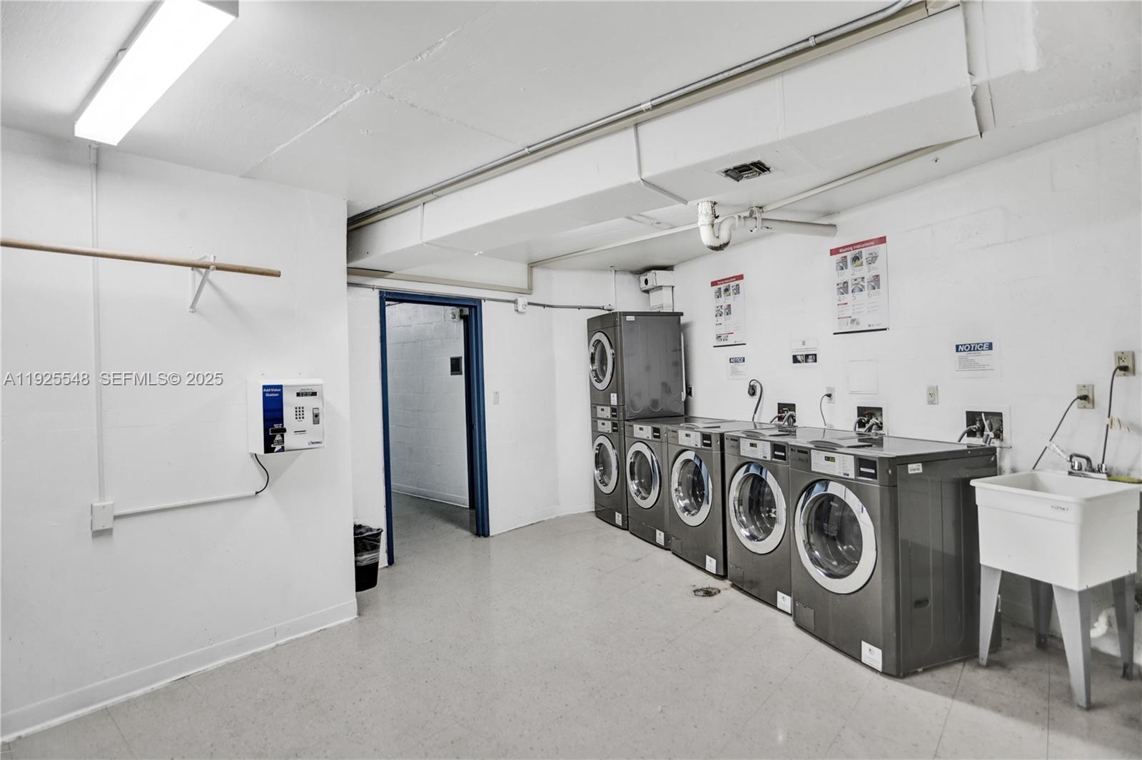 image Arlen House East21