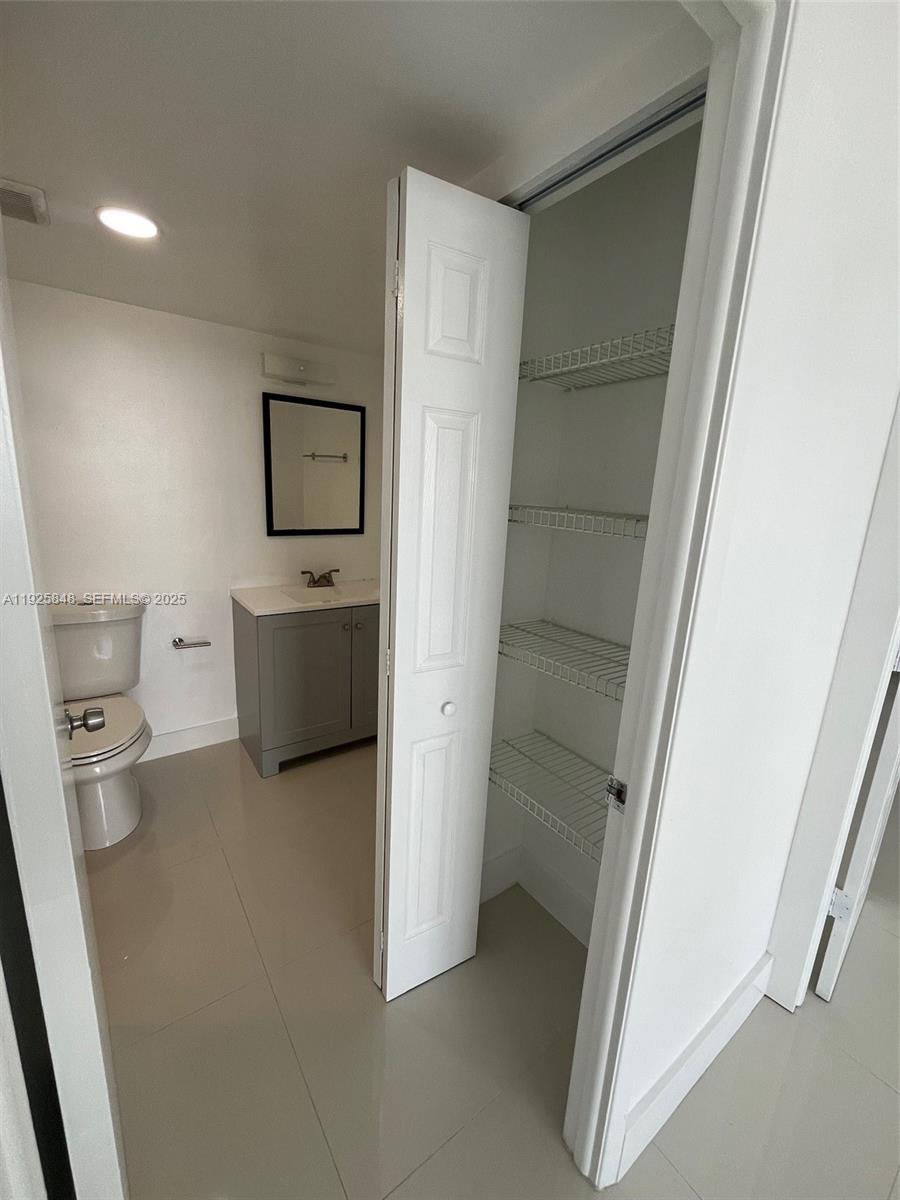 20505 E Country Clb Dr #2132 Aventura, FL 33180