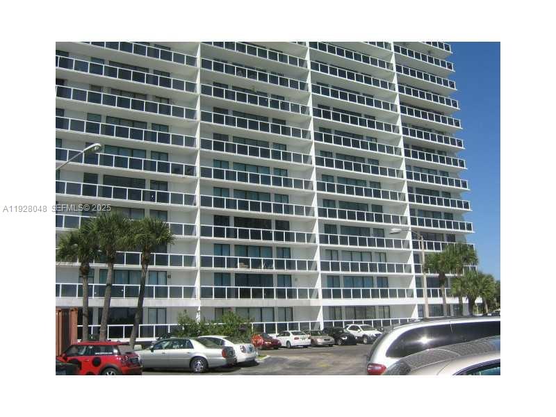 20505 E Country Clb Dr #138 Aventura, FL 33180
