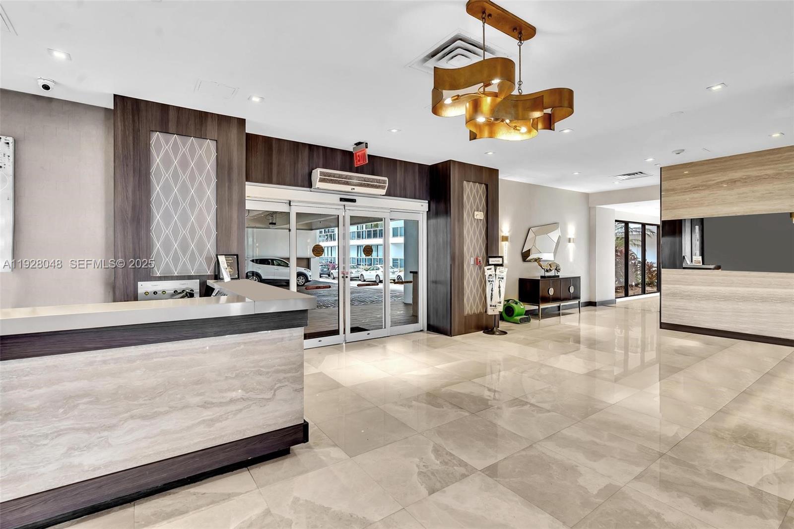 20505 E Country Clb Dr #138 Aventura, FL 33180