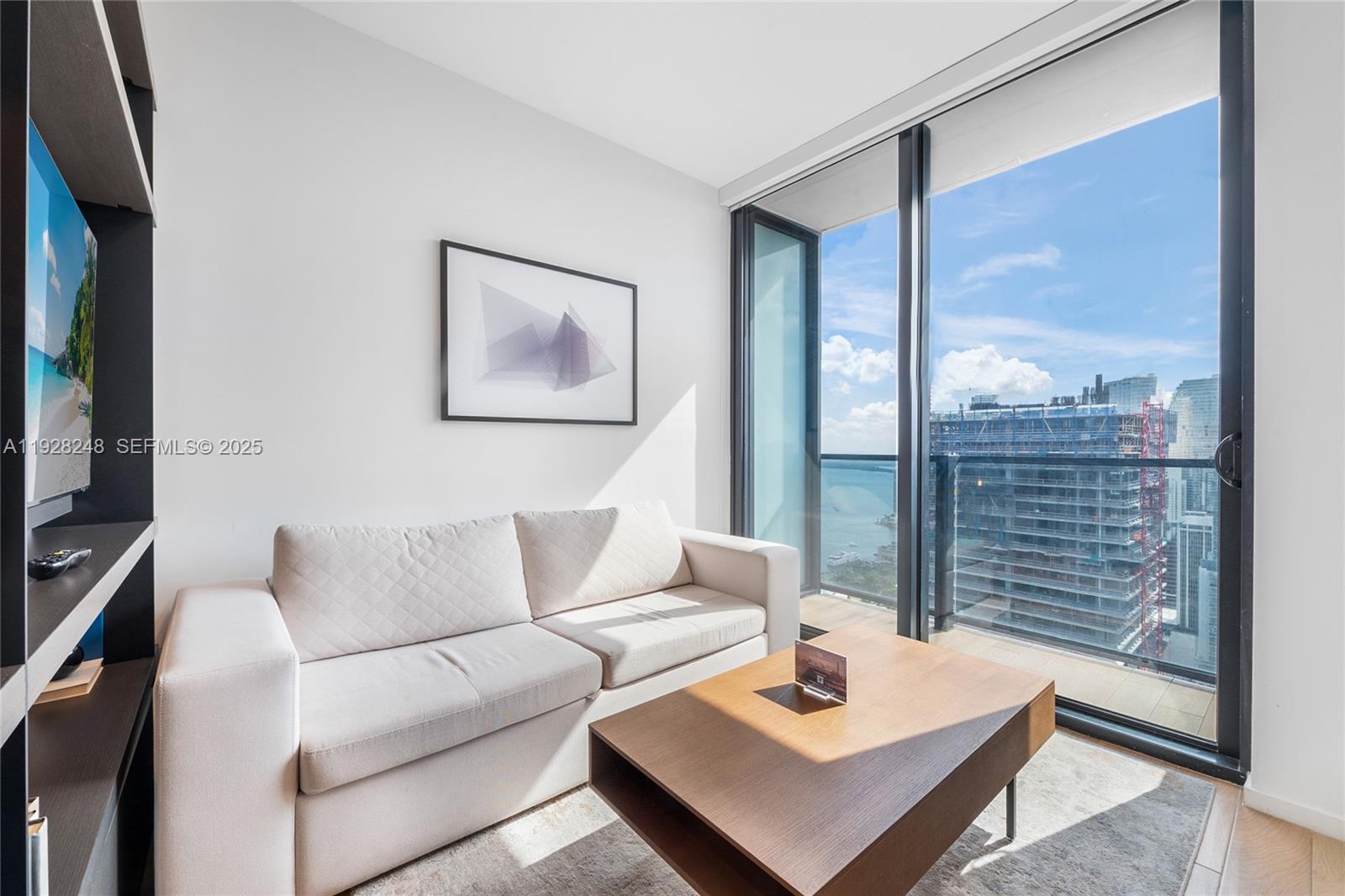 398 NE 5th St #4616 Miami, FL 33132