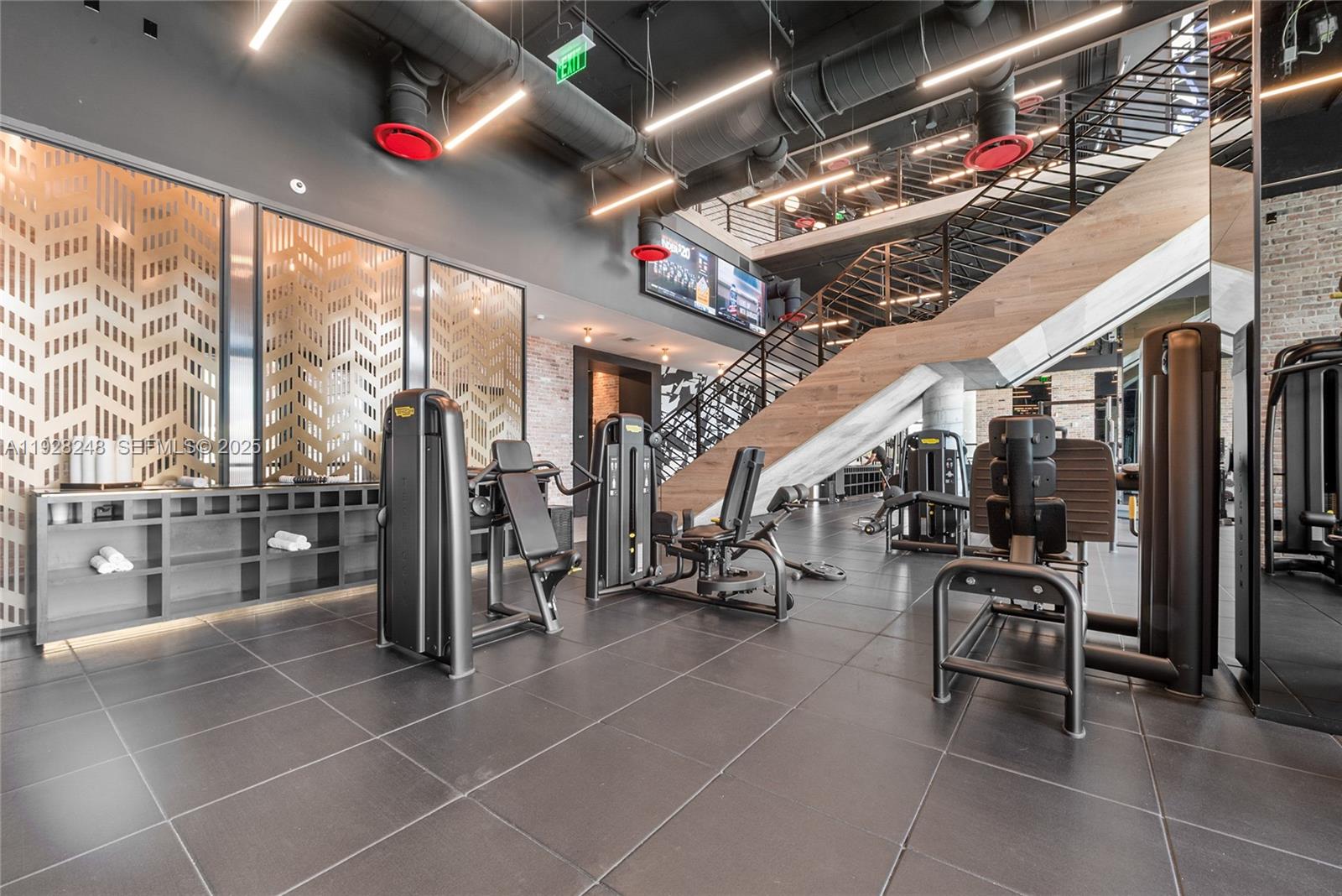 398 NE 5th St #4616 Miami, FL 33132