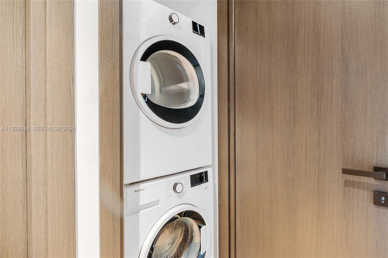 398 NE 5th St #4616 Miami, FL 33132