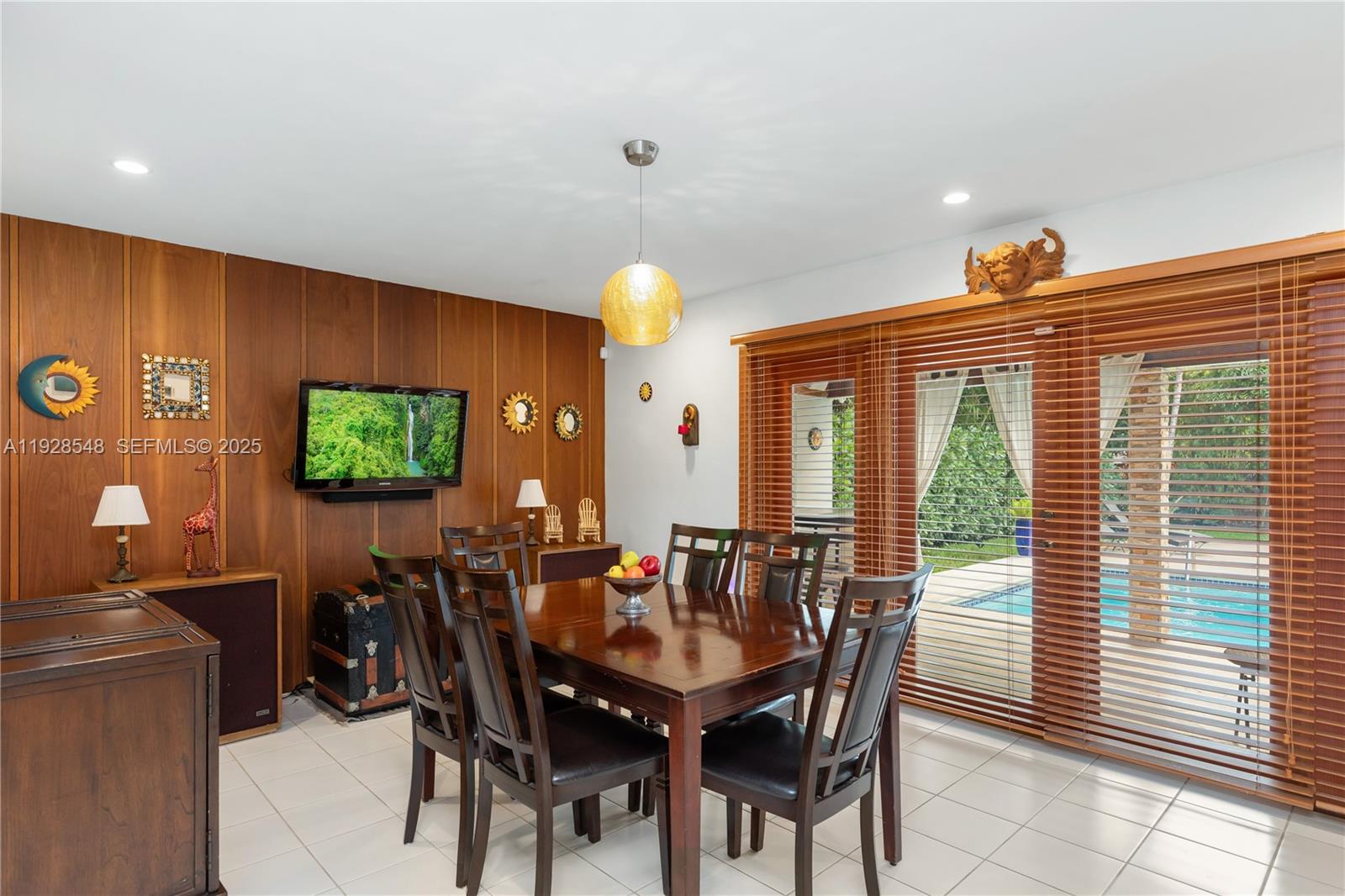 360 Menores Ave Coral Gables, FL 33134