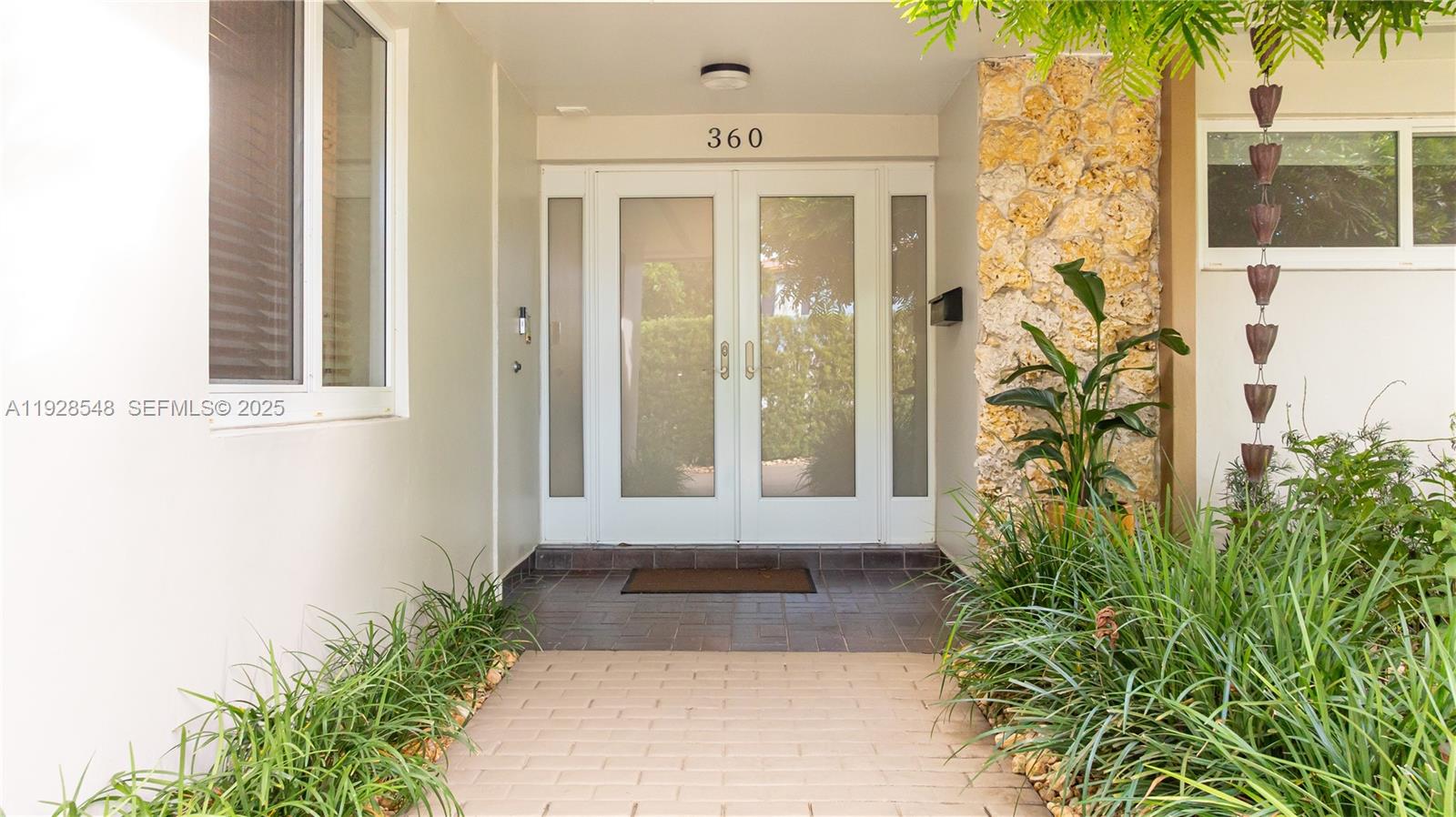 360 Menores Ave Coral Gables, FL 33134