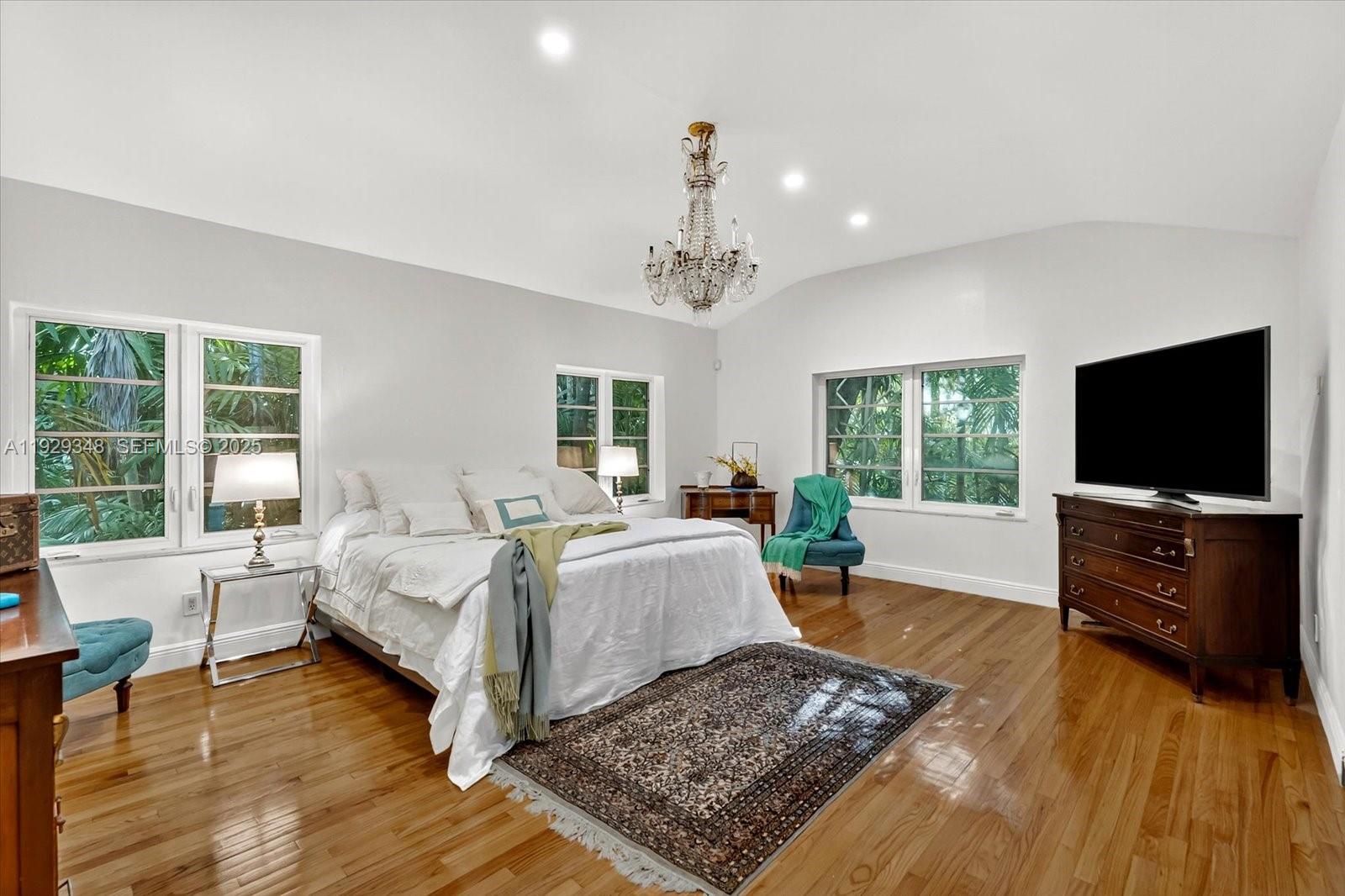 4190 Ingraham Hwy Miami, FL 33133