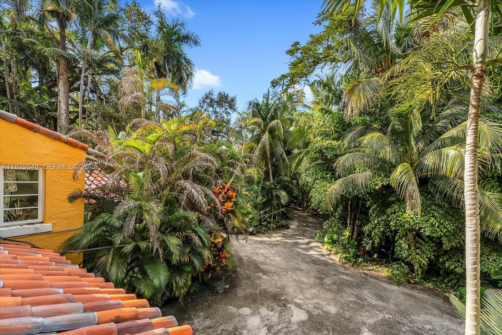 4190 Ingraham Hwy Miami, FL 33133