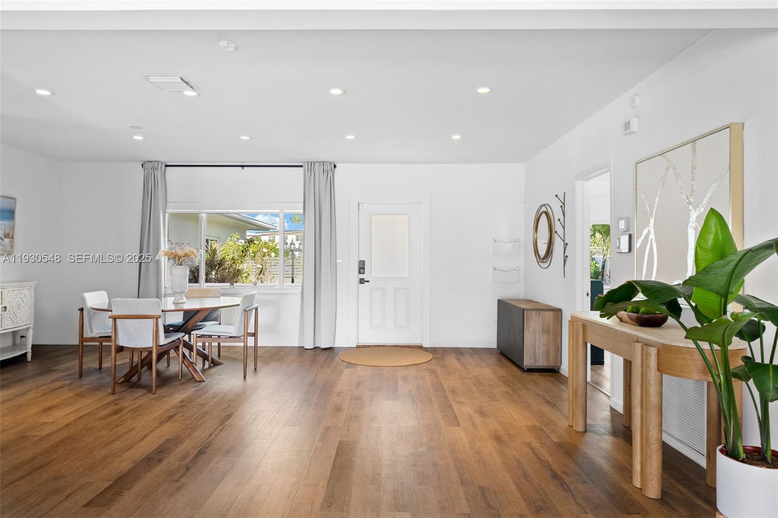 7770 Hawthorne Ave Miami Beach, FL 33141