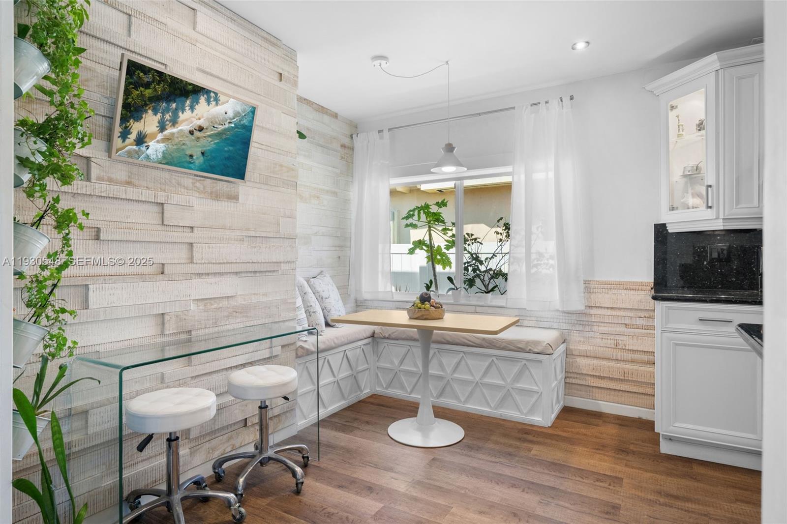 7770 Hawthorne Ave Miami Beach, FL 33141