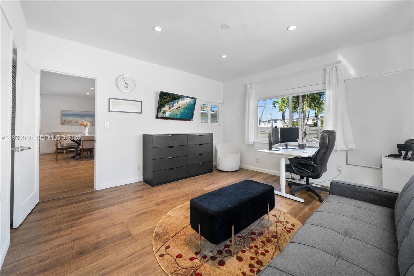 7770 Hawthorne Ave Miami Beach, FL 33141