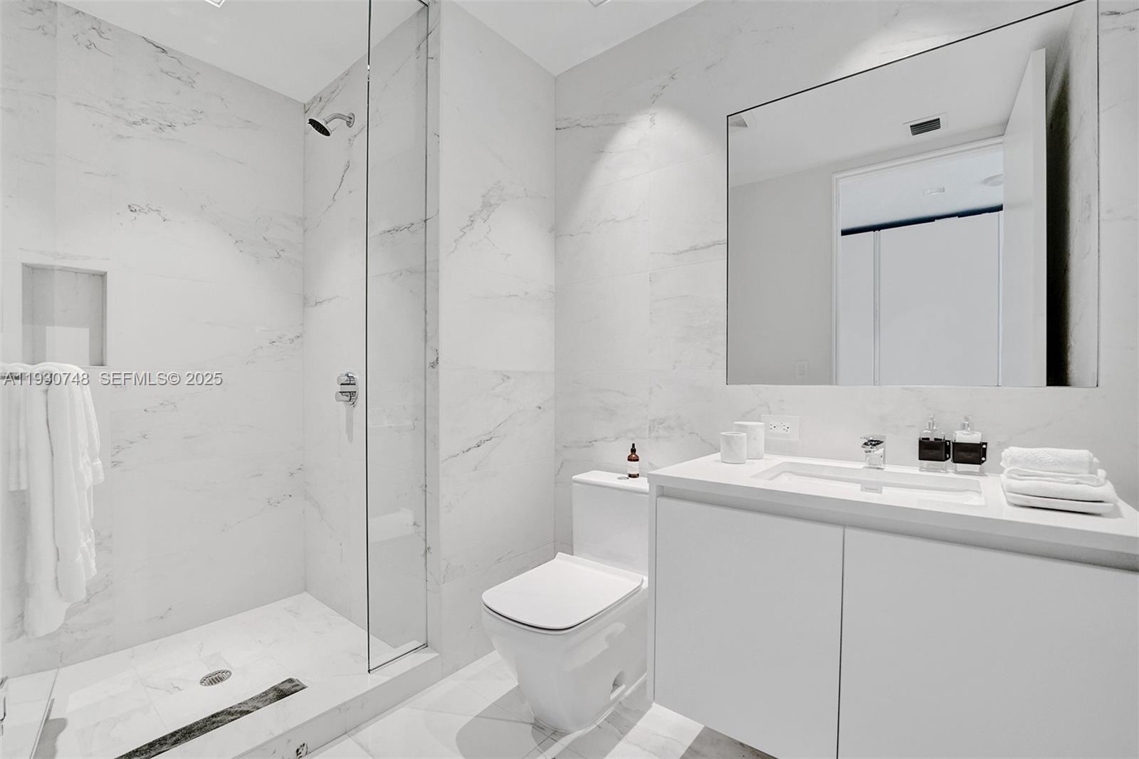 image One Thousand Museum15