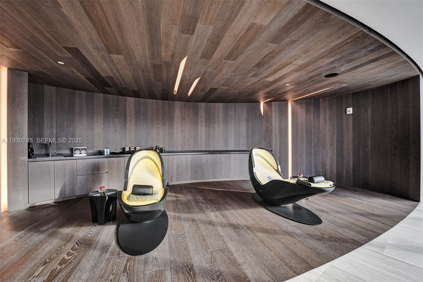 image One Thousand Museum40