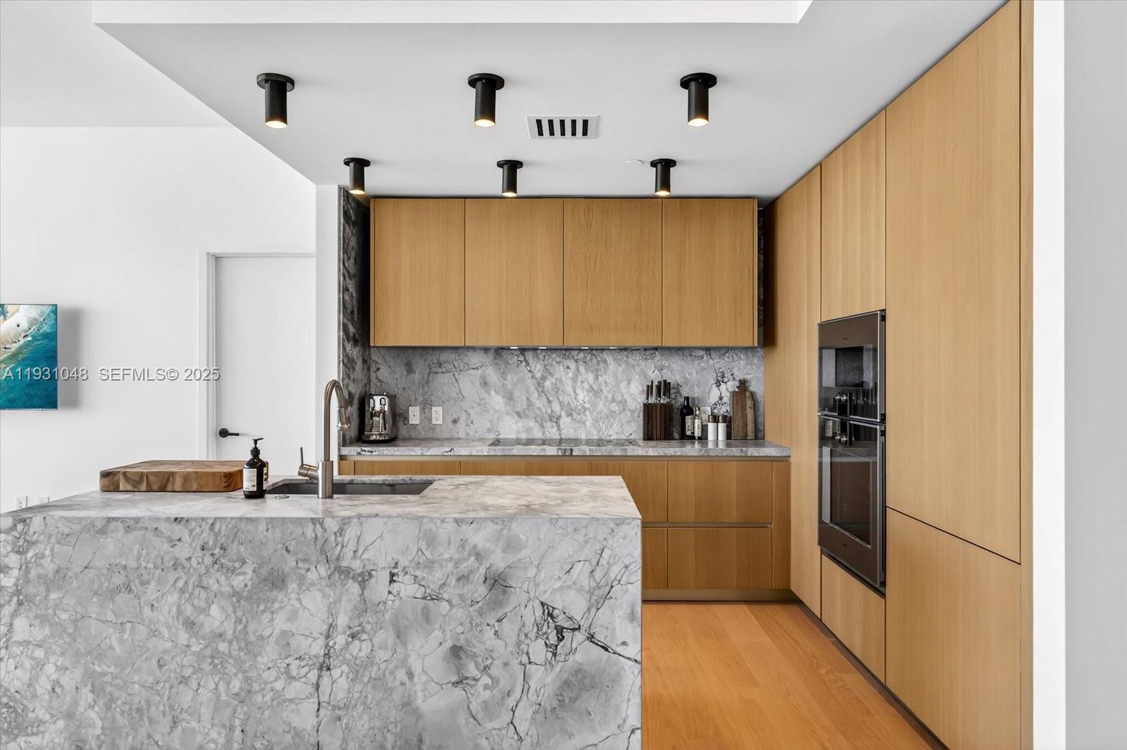 501 West Ave #3405 Miami Beach, FL 33139