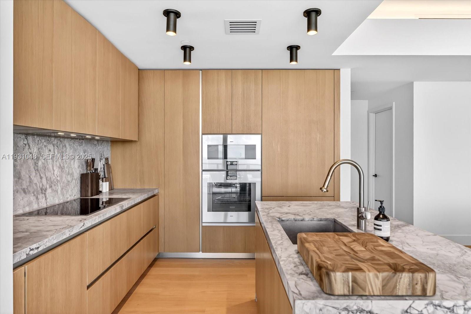 501 West Ave #3405 Miami Beach, FL 33139