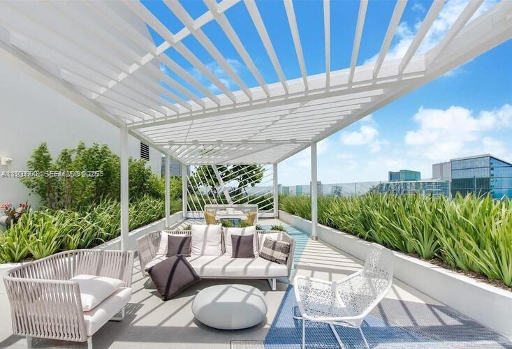 image Brickell Heights West11