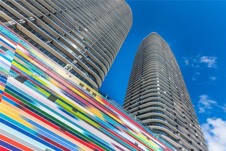 image Brickell Heights West12