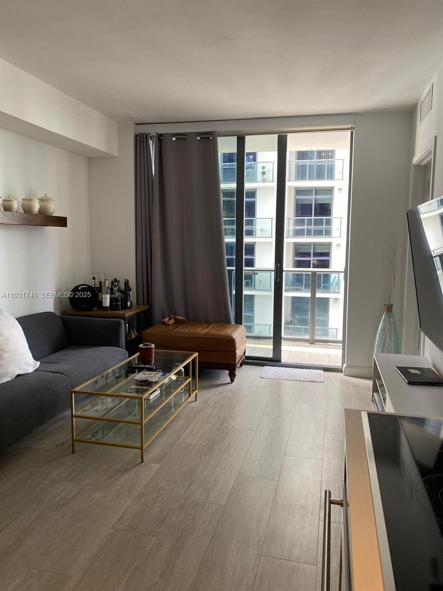 image Brickell Heights West4