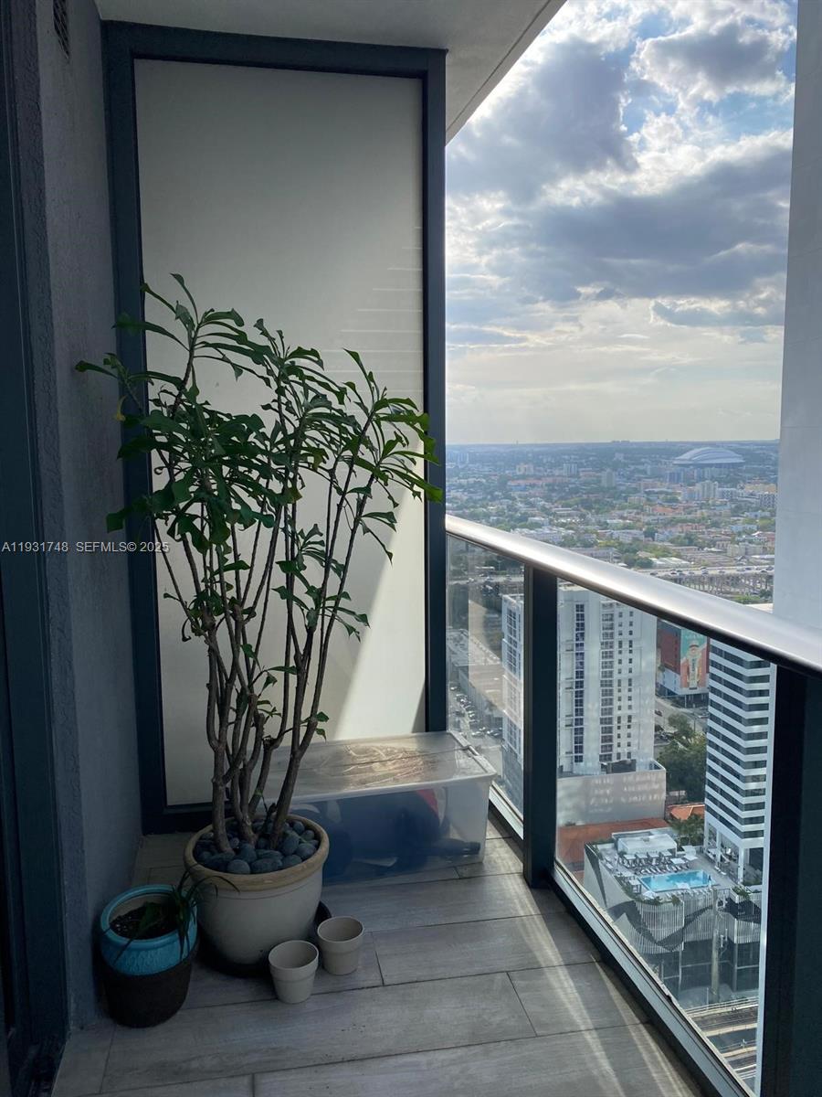 image Brickell Heights West5