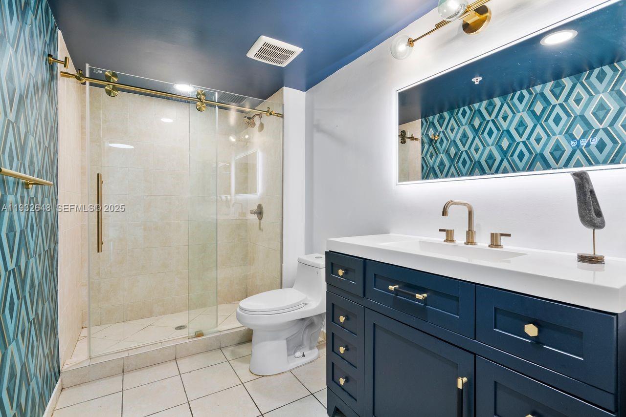 image Brickell on the River North20