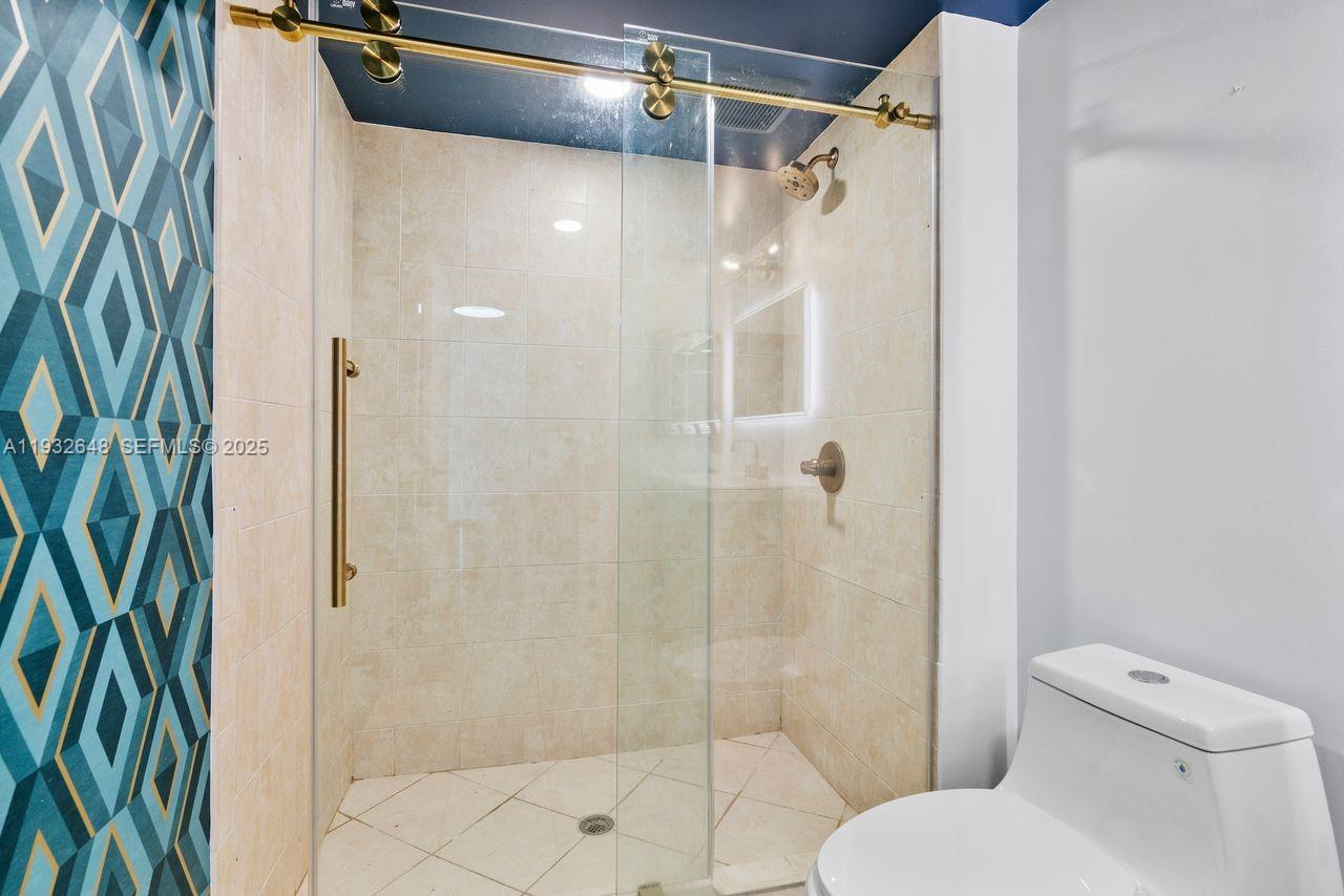 image Brickell on the River North21