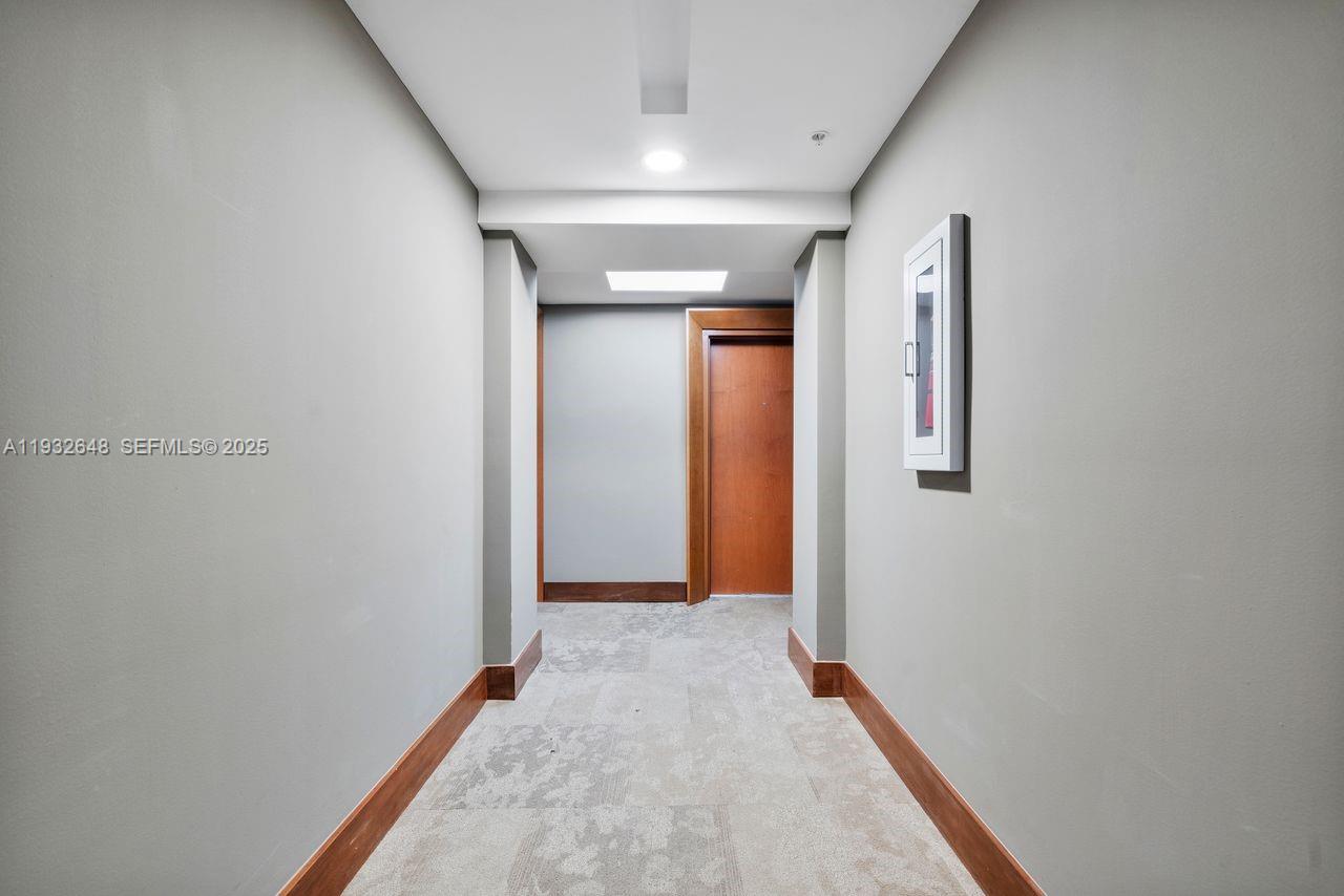 image Brickell on the River North33