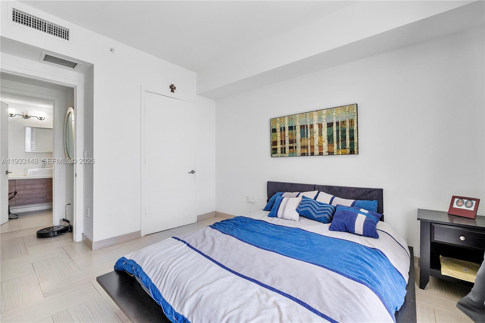 image Brickell Ten11