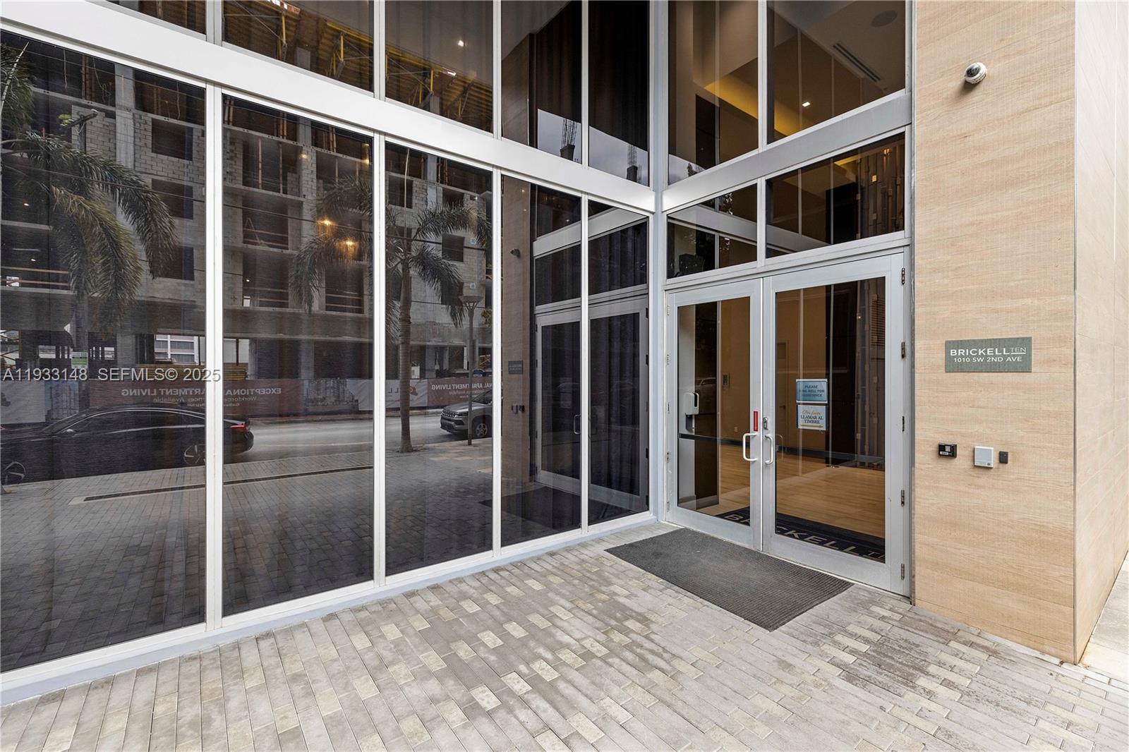 image Brickell Ten15