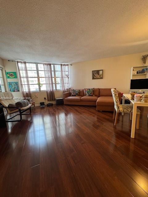 2750 NE 183rd St #1012 Aventura, FL 33160