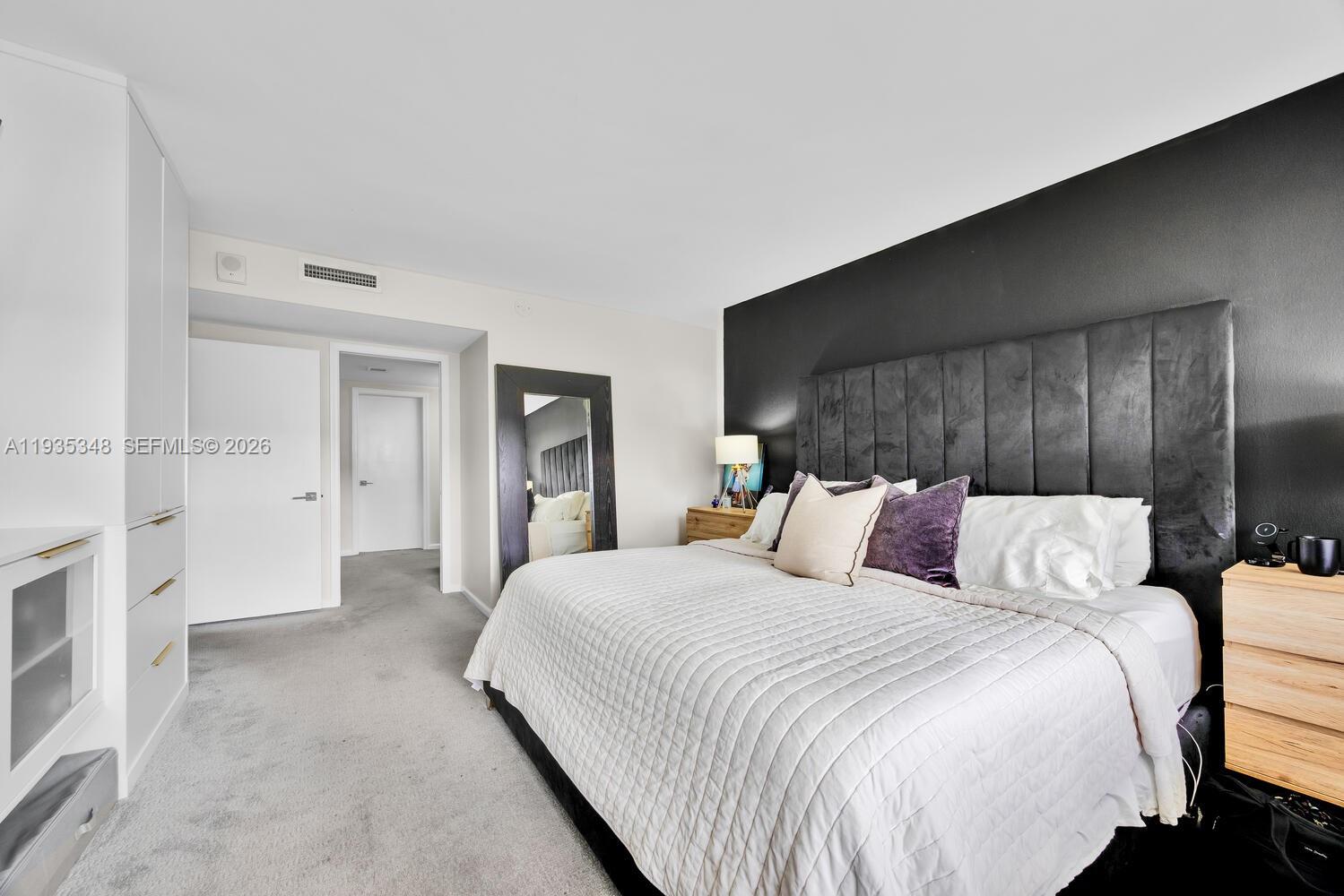 image Commodore Club West20