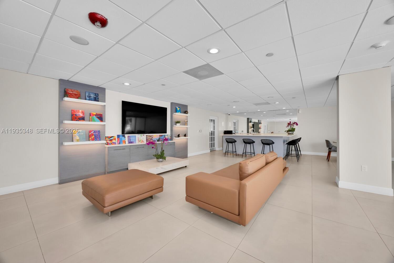 image Commodore Club West31