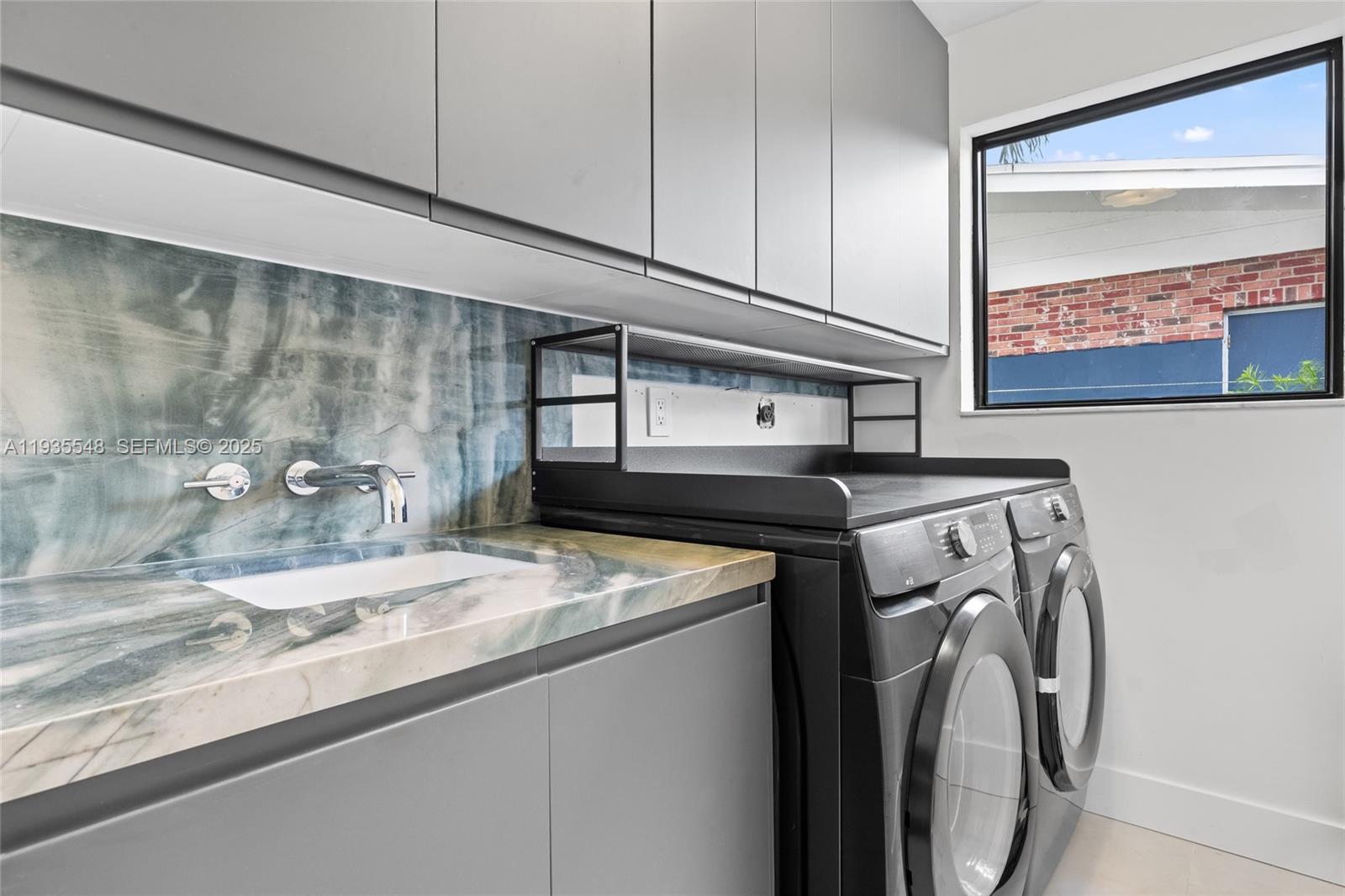 18735 NE 18th Ave Miami, FL 33179