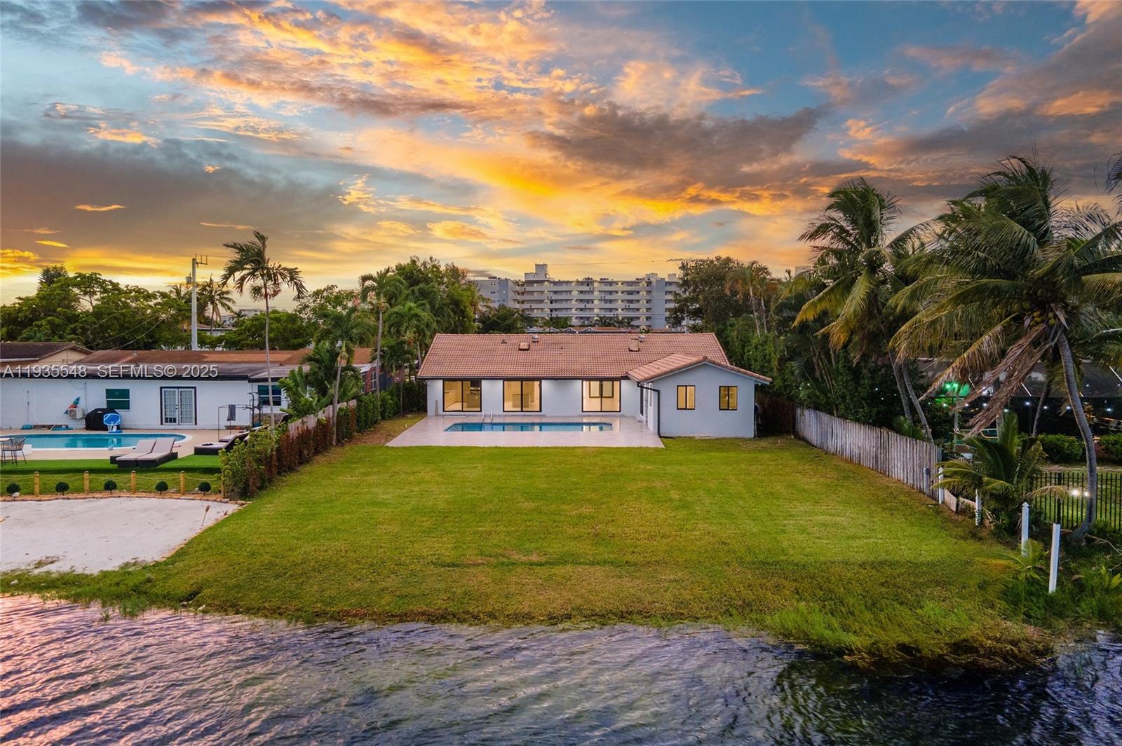 18735 NE 18th Ave Miami, FL 33179