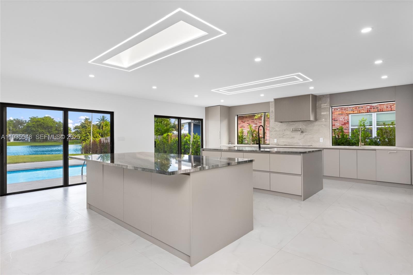 18735 NE 18th Ave Miami, FL 33179