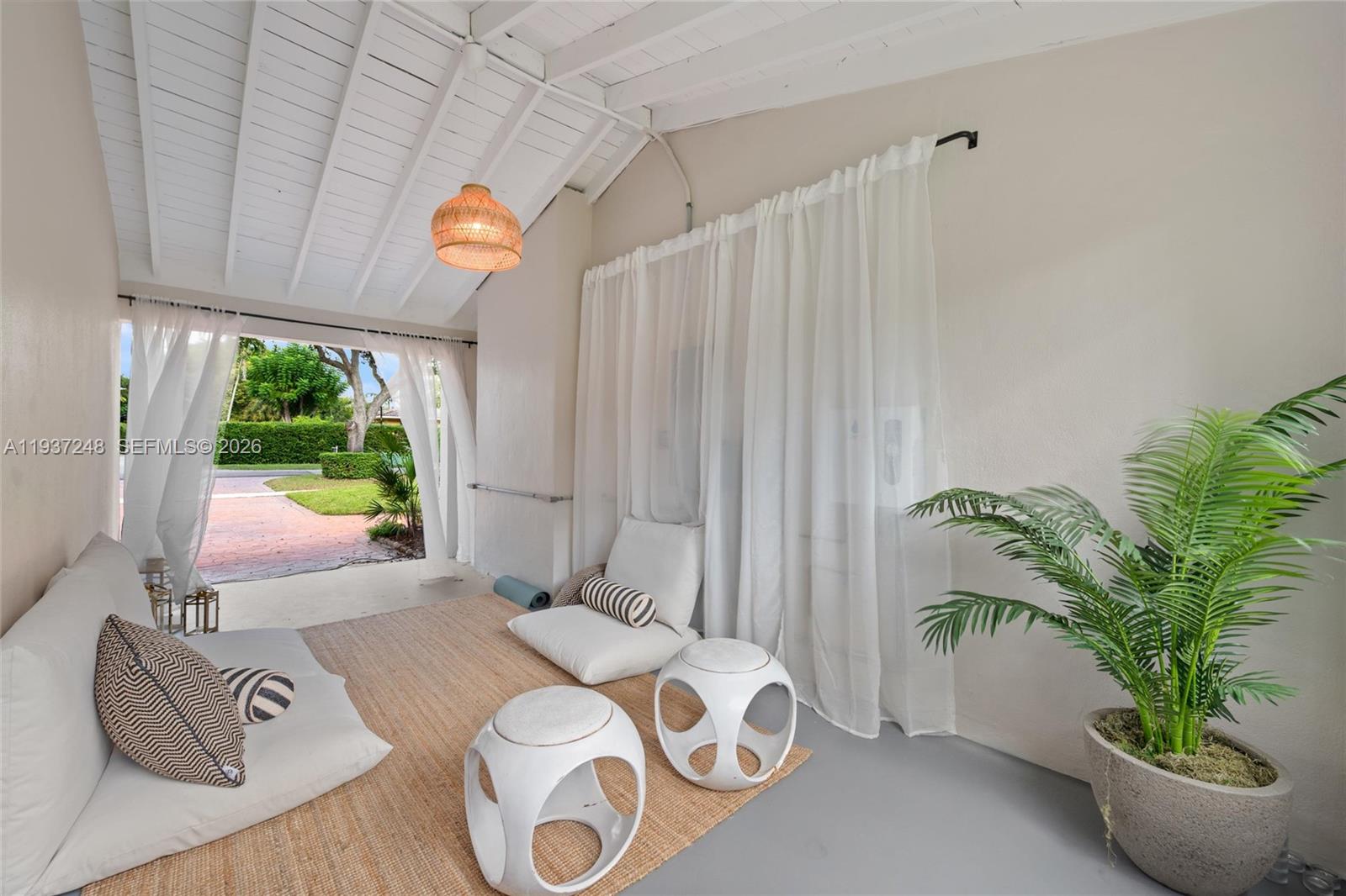 20 NW 93rd St Miami Shores, FL 33150