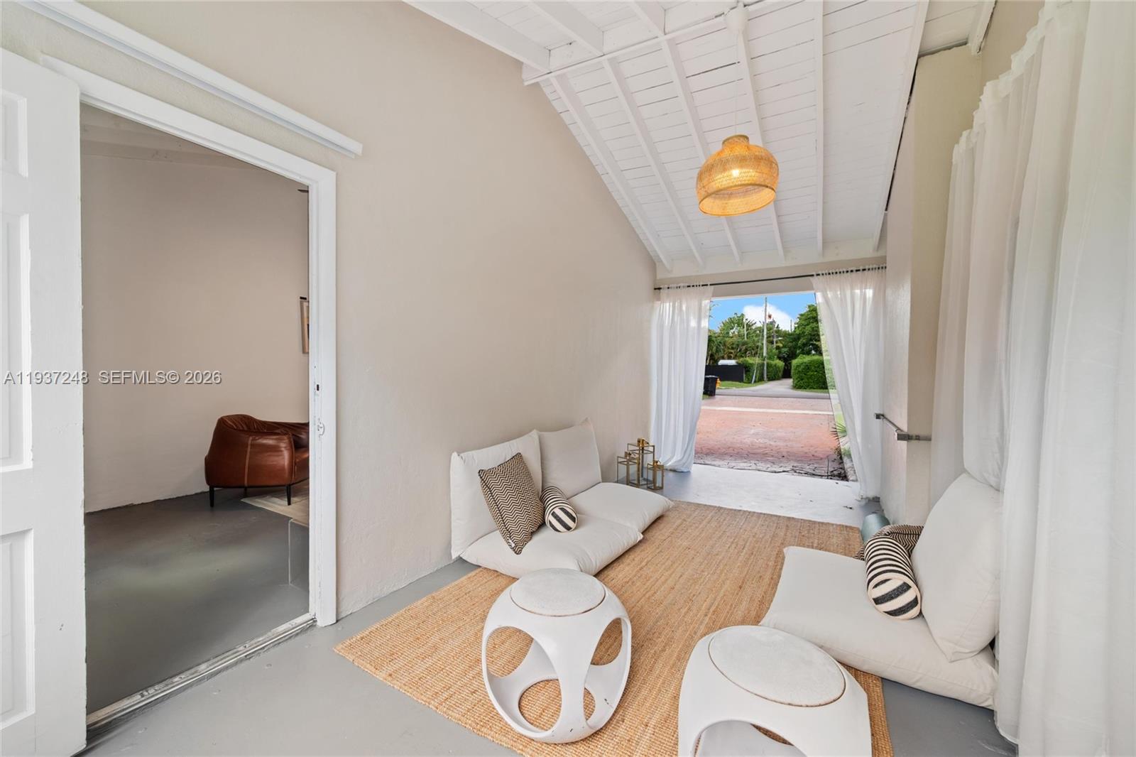 20 NW 93rd St Miami Shores, FL 33150