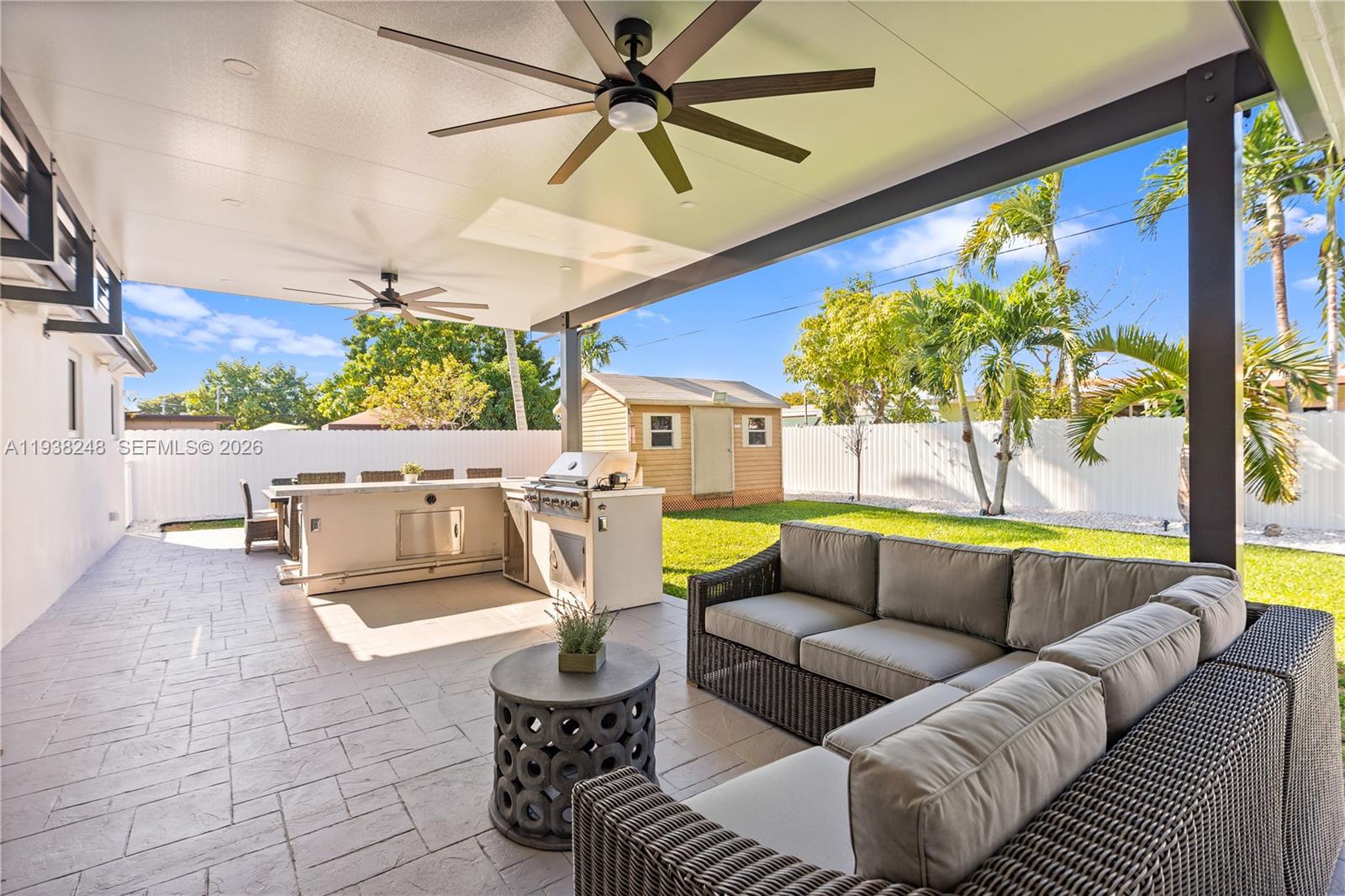 3330 SW 105th Ave Miami, FL 33165